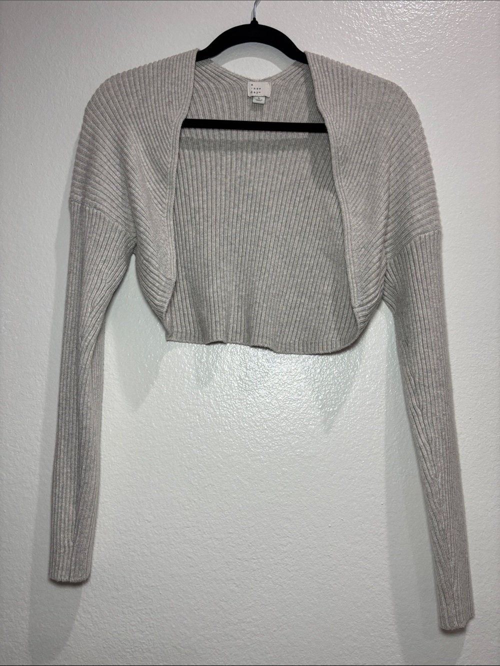 a new day Light Gray Cropped Rib Knit cardigan size large
